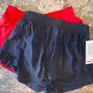 Lululemon Shake it Out HR 2.5” Short